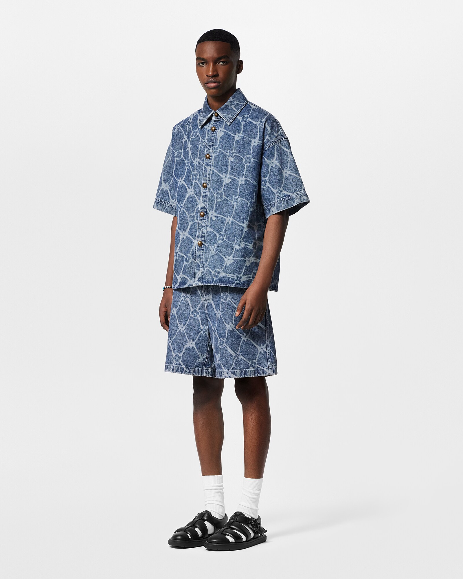 Triomphe Louis Shorts